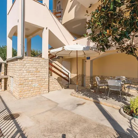 3 Bedroom Gorgeous In *