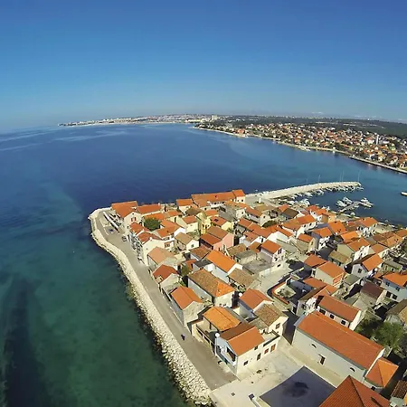 3 Bedroom Gorgeous In Appartamento